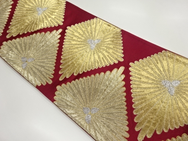 松菱模様織出し袋帯